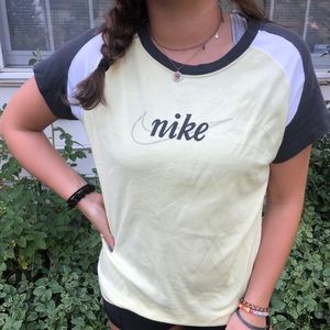 GRAY TAG Vintage Nike Tee